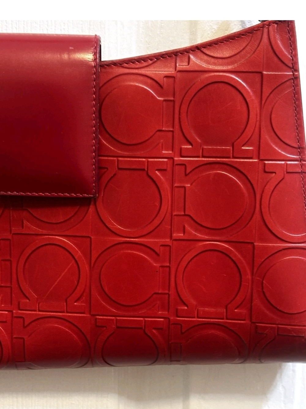 Salvatore Ferragamo Gancini Pattern Leather Shoulder Bag - Picture 5 of 12